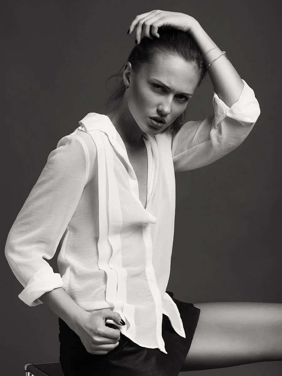 Fashion portrait white shirt bw - editorial