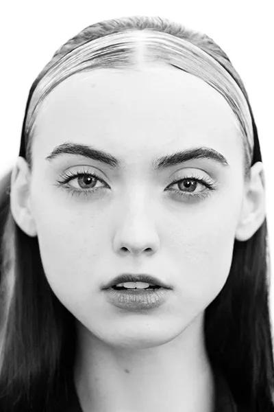 Model beauty headband closeup bw - fashion week 1