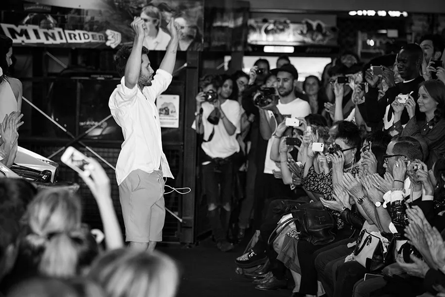 Runway show audience spotlight bw - fashion week 1