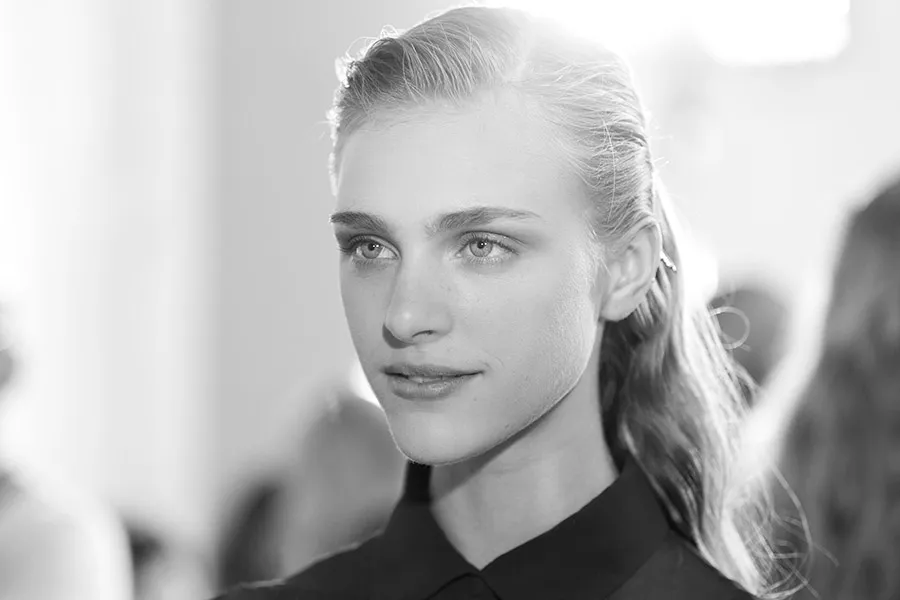 Model beauty profile portrait bw - fashion week 1